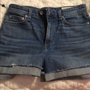 Hey mom! High waisted shorts